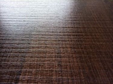 ΠΟΡΤΑ LAMINATE MARON - Ανάγλυφο Επιφάνειας - Υφή